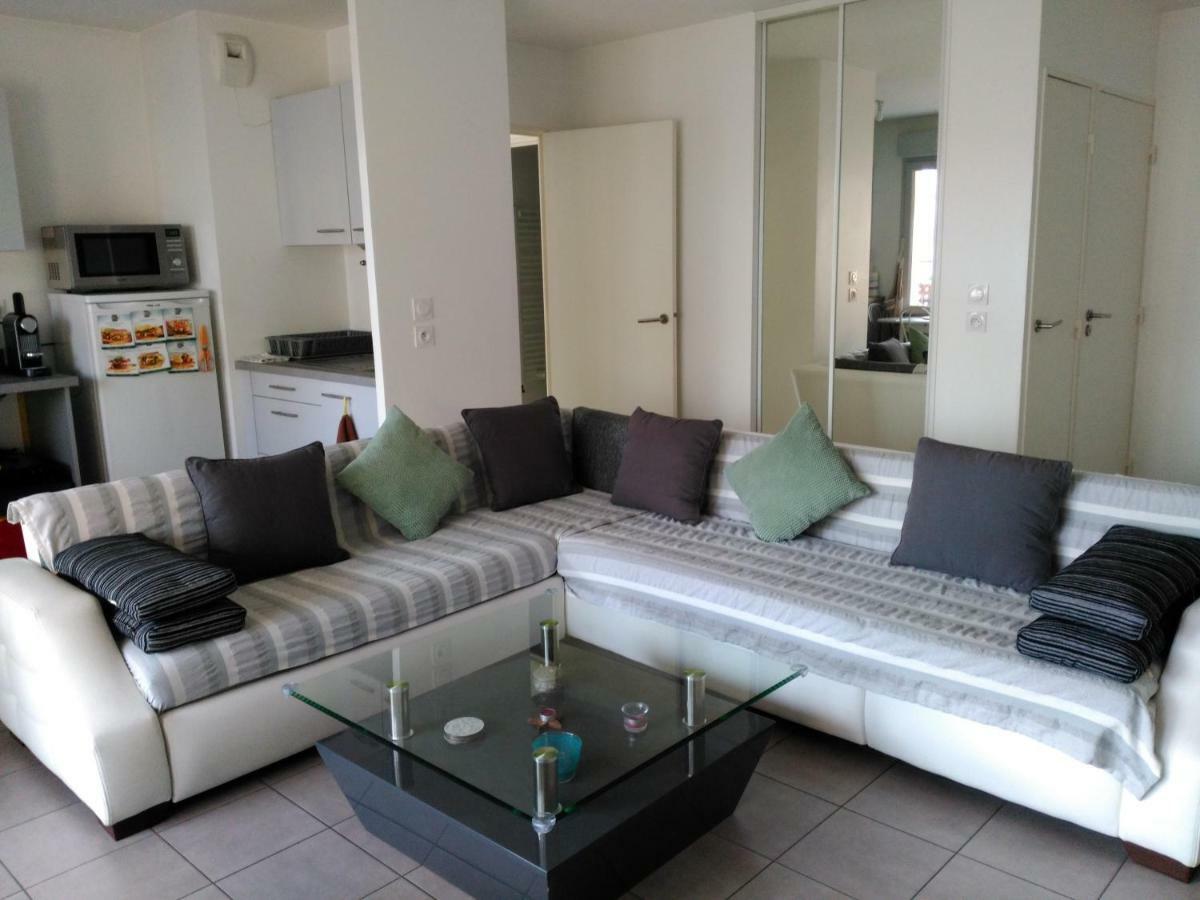 Apartment F3 Avec Parking Privee